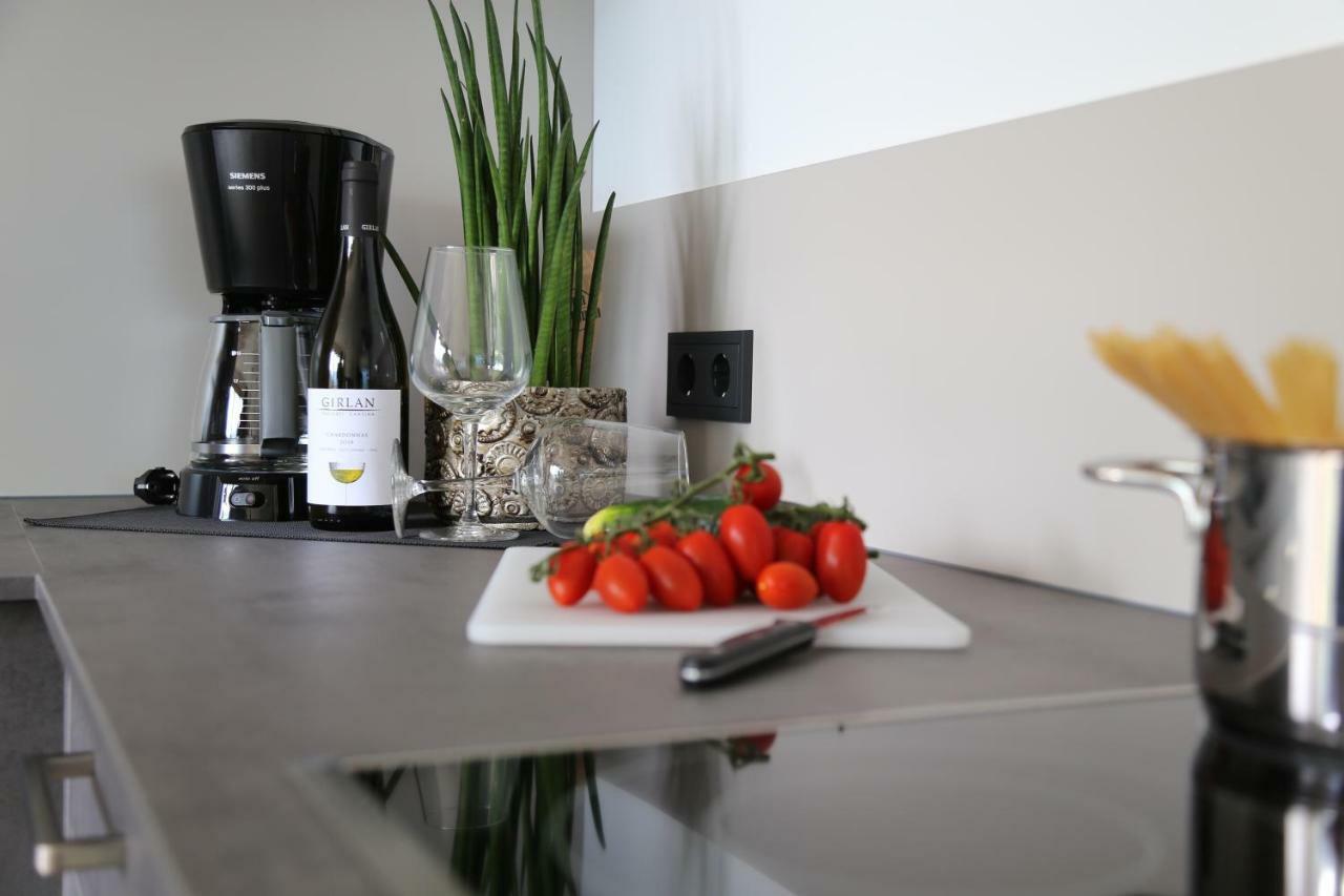 Residence Sonja Парчинес Экстерьер фото